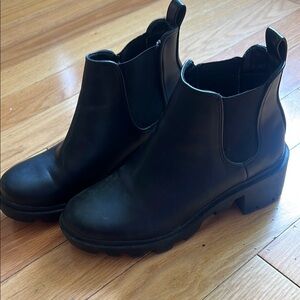 Steve Madden Black Leather Ankle Boots
